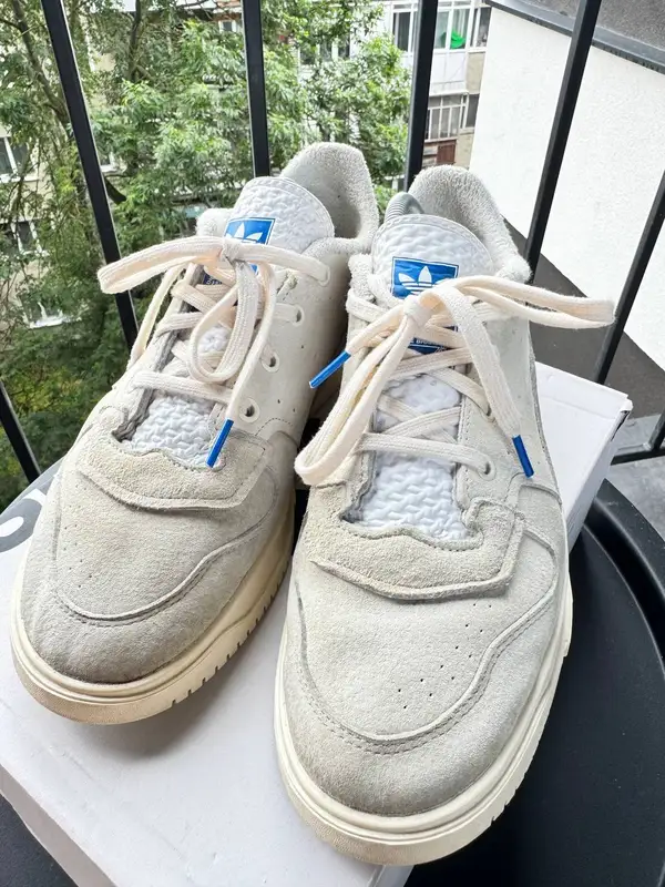Продам кросівки Adidas