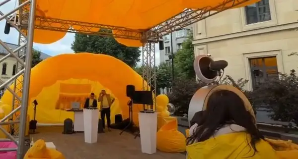 Палатка надувная тент для уличного маркетинга, рекламы
